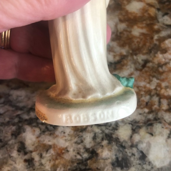 Vintage Goebel Robson Christchild with Holly figurine ROB 406 dates back to 1958 - Picture 3 of 6